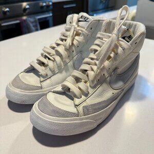 Nike Blazer Mid '77 Vintage – Custom - White/Light Blue/ Red